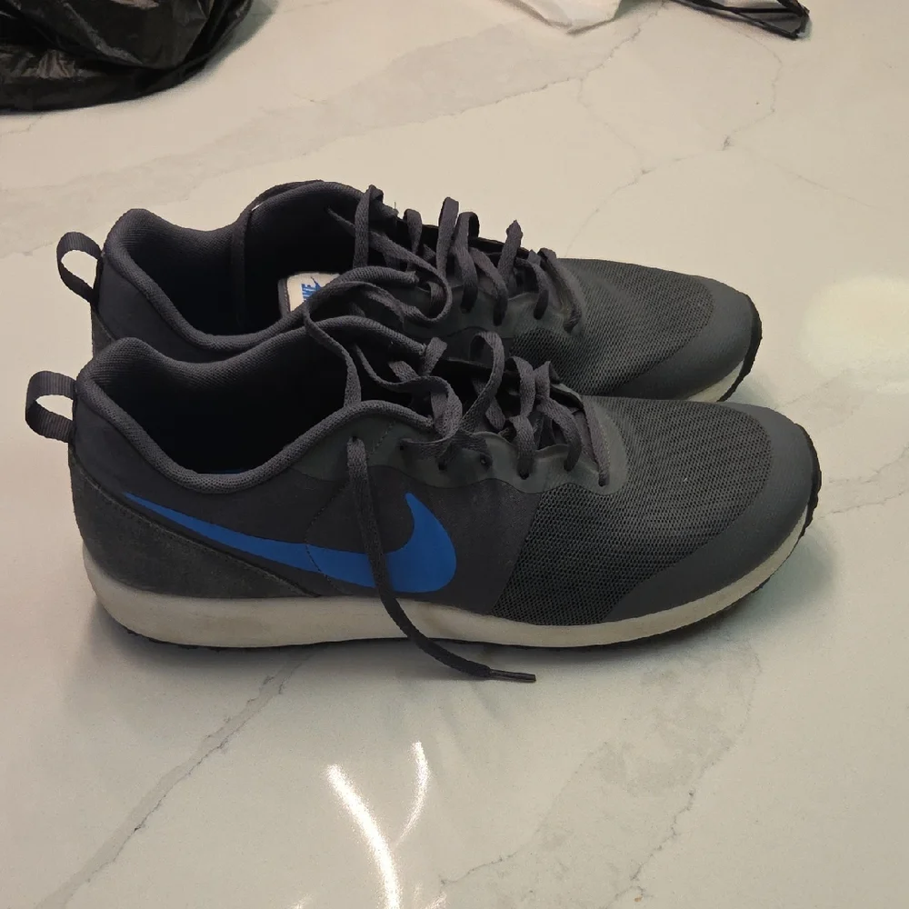 Nike Gray Sneakers‎ with Blue Swoosh